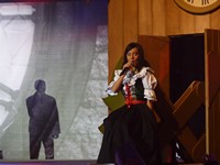 Les Enfoir?s 2012: Le Bal des Enfoir?s - Ализе