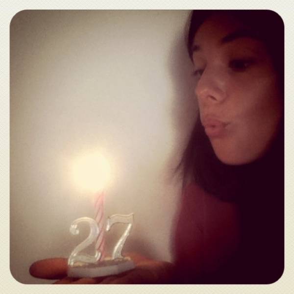 ? Merci !!!! Muchas gracias !!!! Thank you !!! I'm 27 ? Xoxo